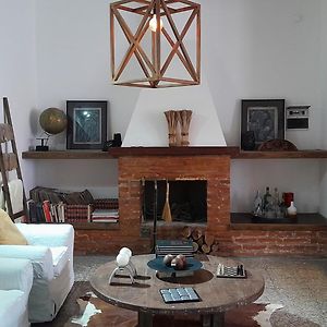 Casa Amplia Y Confortable, Totalmente Amoblada, Quincho Con Asador, Excelente Ubicacion